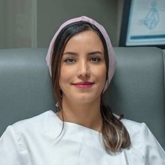 دکتر سمیرا فرنیا - جراح دندانپزشک